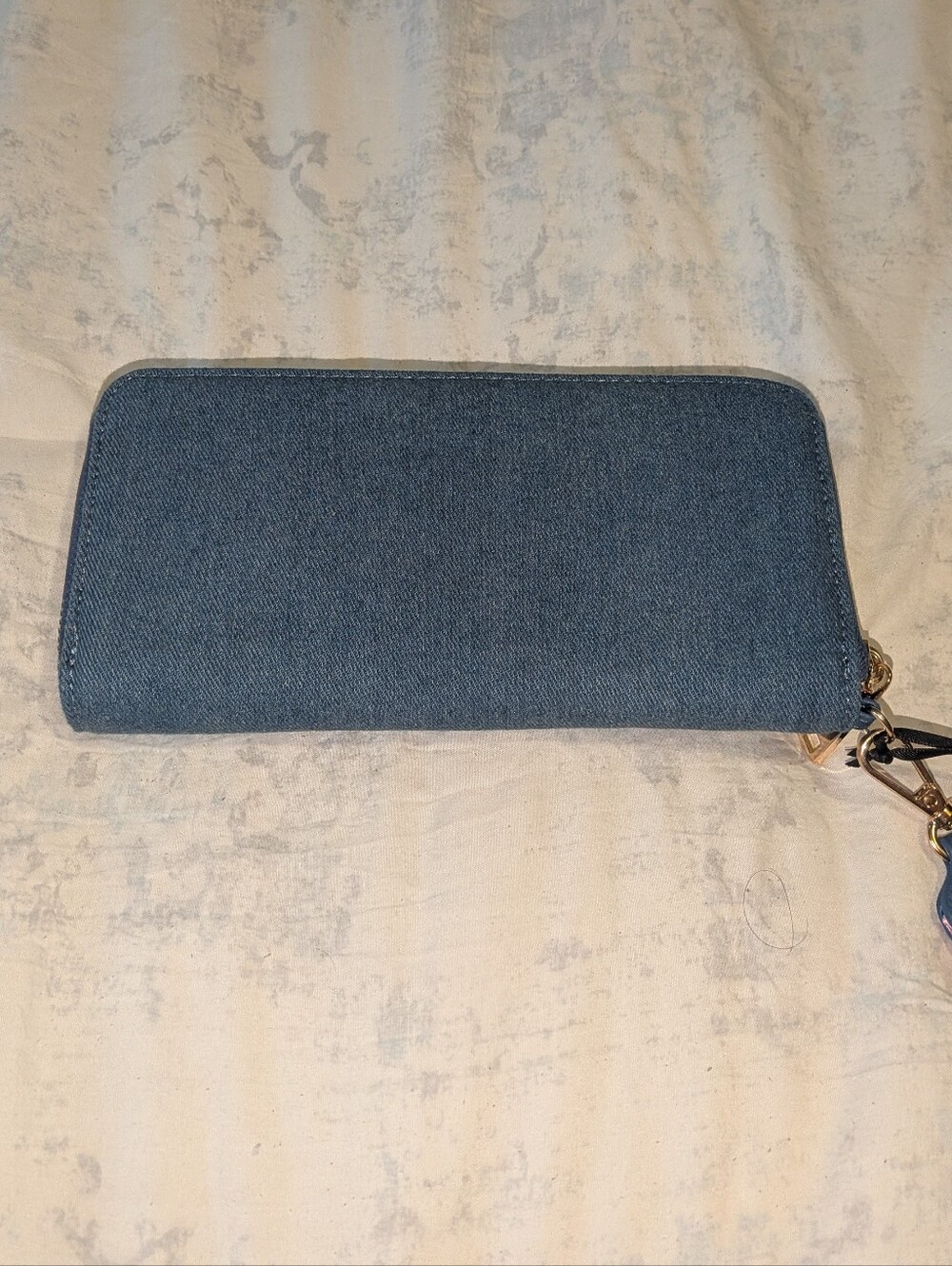 Juicy Couture Denim Zip Wallet with Pink Logo - Picture 5 of 7